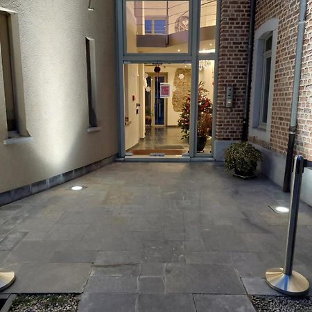 La Chambre Et Le Studio Du Chateau Du Golf De Bernalmont Liège Extérieur photo
