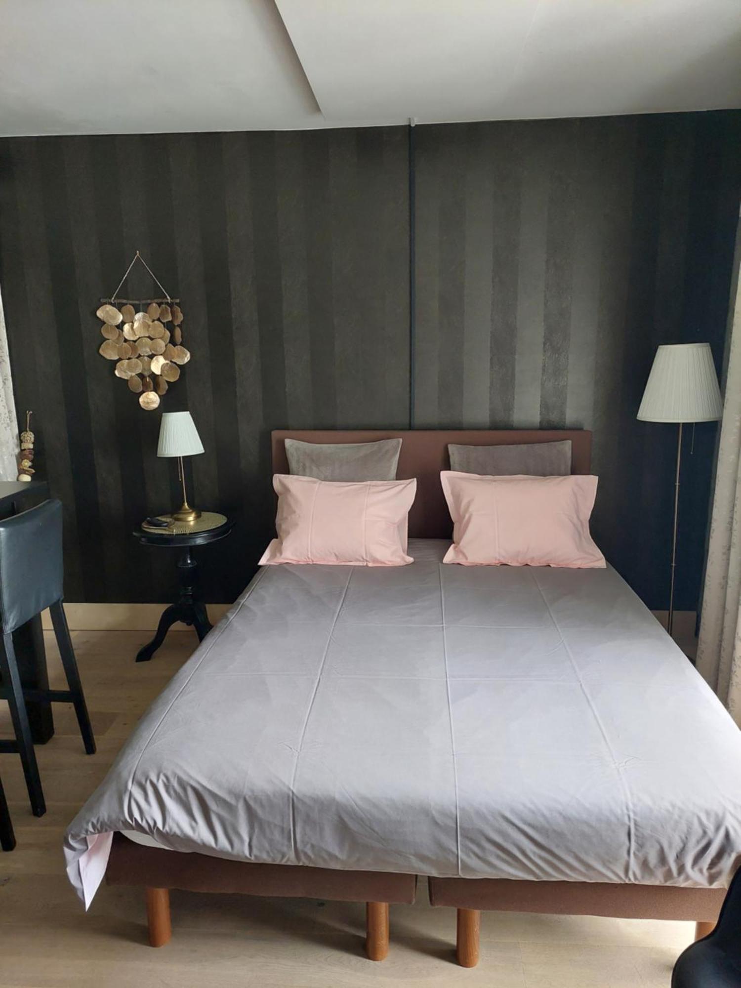 La Chambre Et Le Studio Du Chateau Du Golf De Bernalmont Liège Extérieur photo