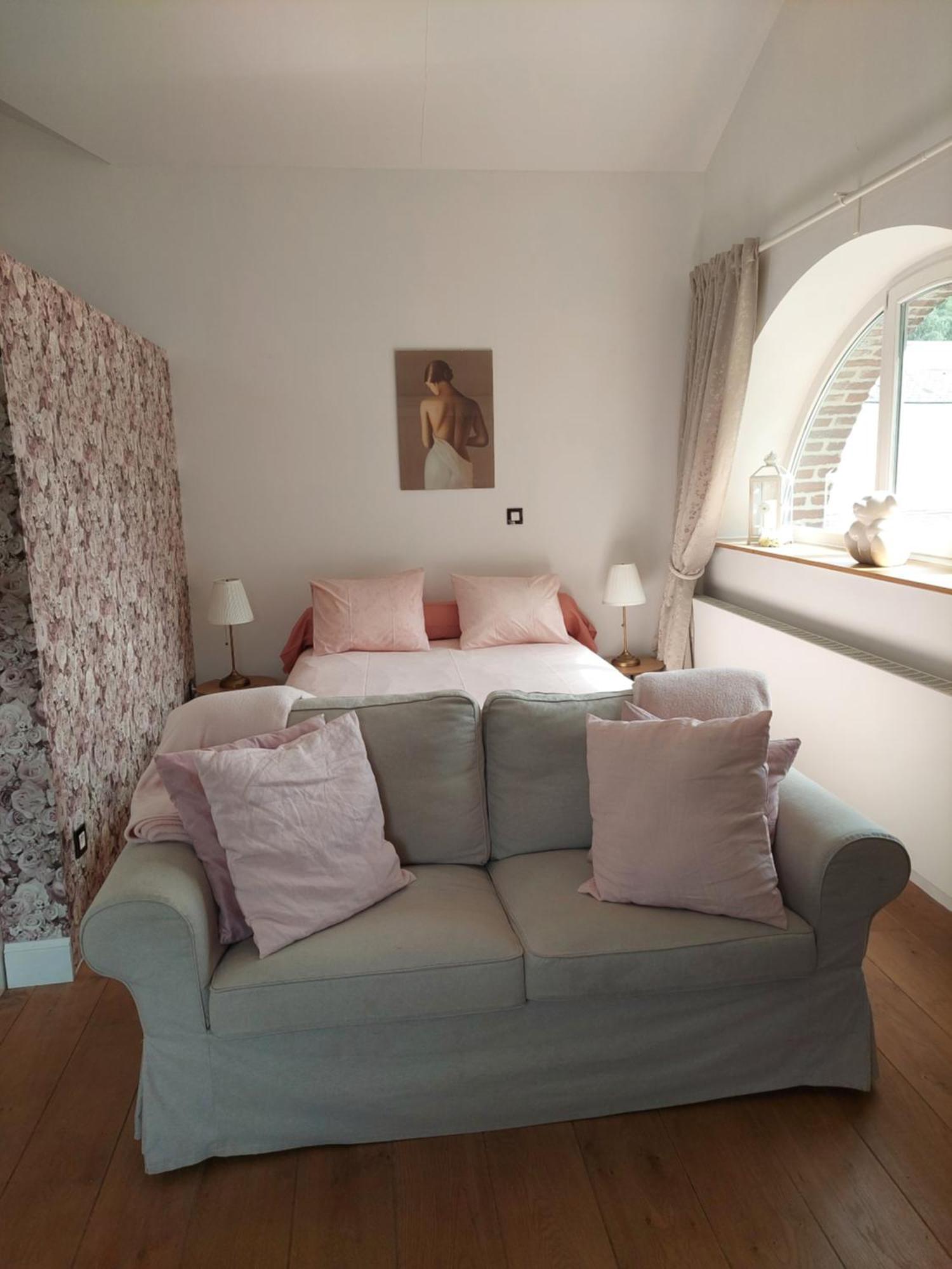 La Chambre Et Le Studio Du Chateau Du Golf De Bernalmont Liège Extérieur photo